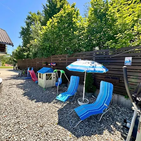 Quiet Forest Retreat With Pool Apartmán Borovnica