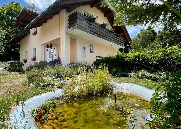 Appartamento Quiet Forest Retreat With Pool Borovnica