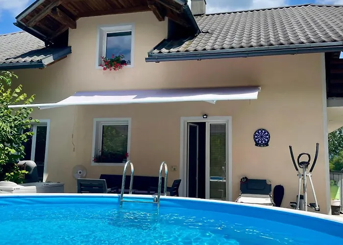 Appartamento Quiet Forest Retreat With Pool