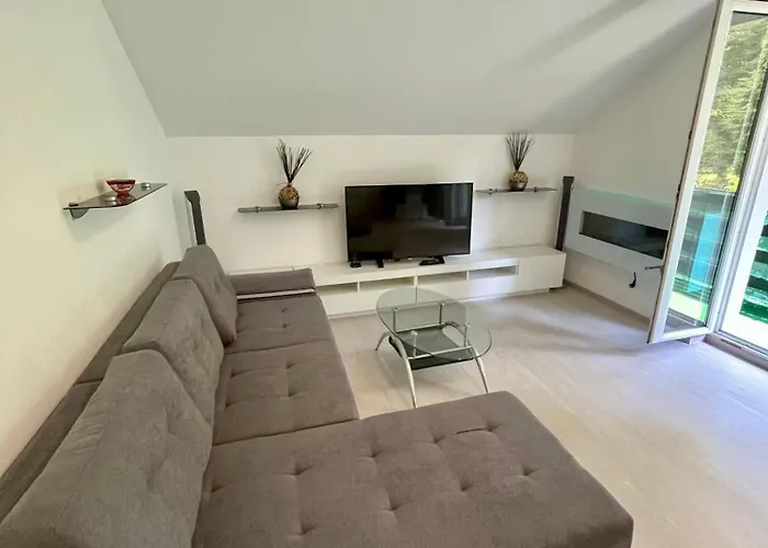 Appartamento Quiet Forest Retreat With Pool